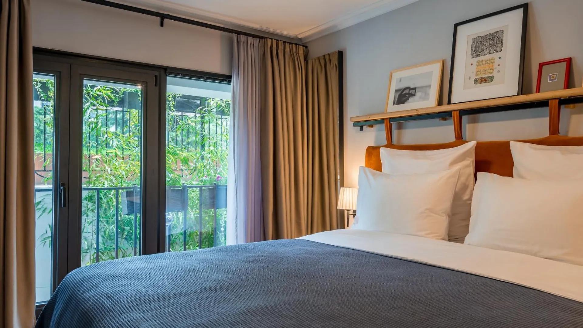 Zorba&Bond Boutique Hotel Tbilisi Georgia