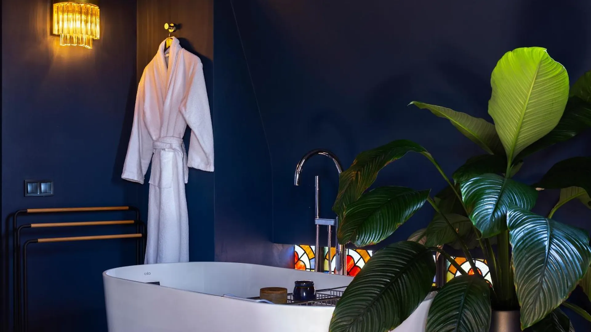Zorba&Bond Boutique Hotel Tbilisi 4*,